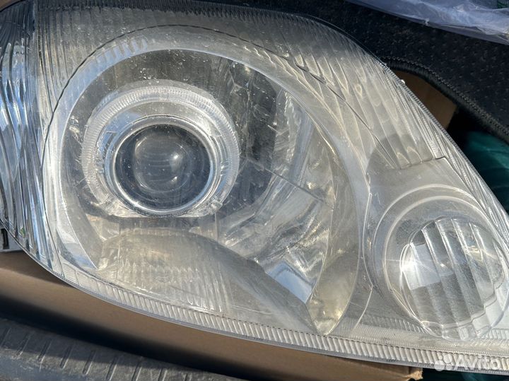 Фары toyota corolla 120