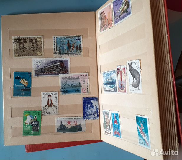 Альбом для марок 12листов.марки 64шт.оригинал СССР