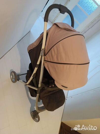 Прогулочная коляска новая