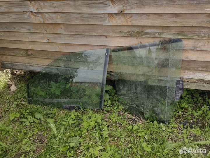 Стекло переднее и заднее от Аудио 100(селедка)