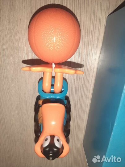 Космический джем, Даффи Дак (Макдональдс)