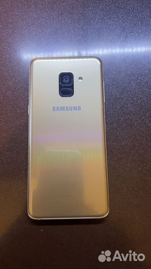 Samsung Galaxy A8 (2018), 4/32 ГБ