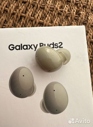 Правый наушник galaxy buds 2