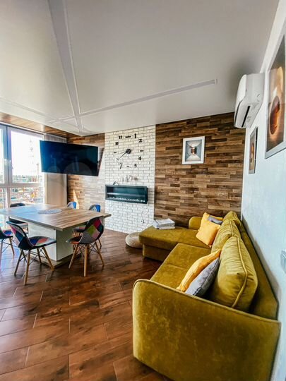 2-к. квартира, 100 м², 5/15 эт.