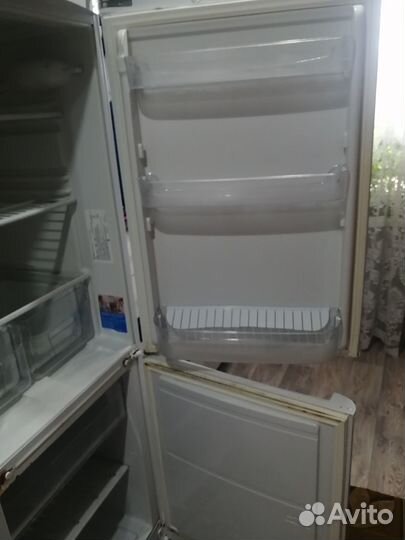 Продаётся холодильник б/у индезит
