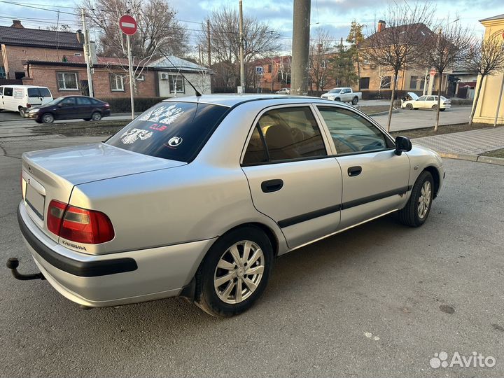 Mitsubishi Carisma 1.6 МТ, 2001, 261 300 км