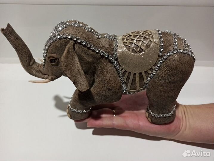 Статуэтка слон