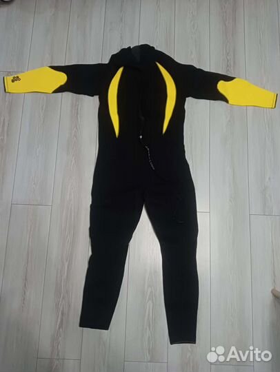 Гидрокостюм мужской 3 мм