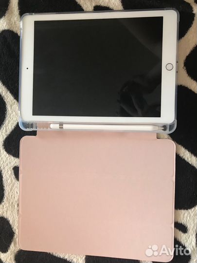 Чехол на iPad 6gen