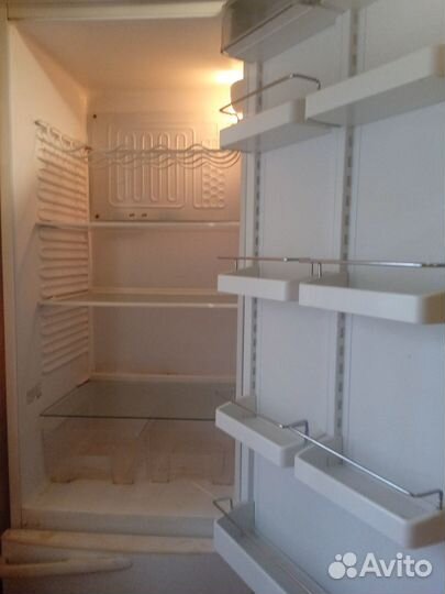 Холодильник 