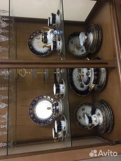 Набор «Золотая роза»столовый и чайный, этажерка дл