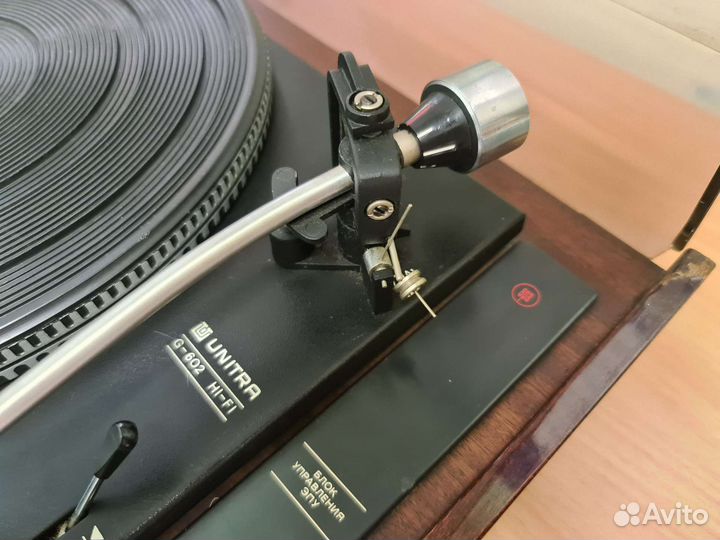 Проигрыватель винила 