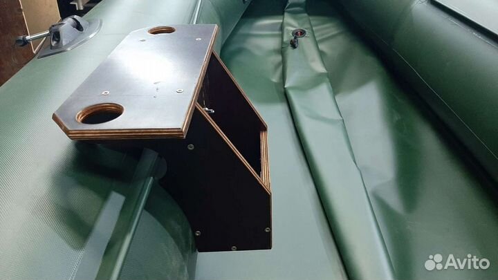 Столик для эхолота