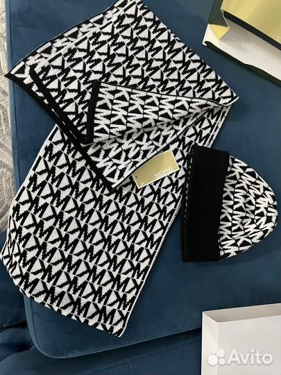 Комплект шапка и шарф