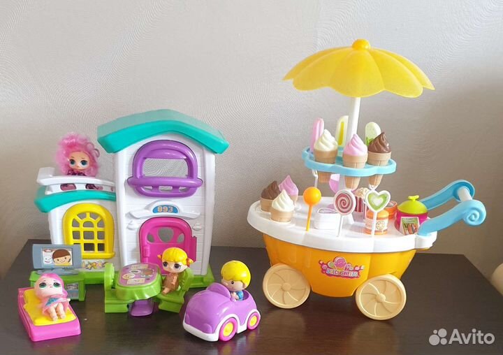 Кукольный домик и Тележка с мороженым