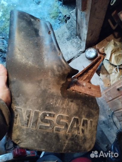 Брызговики Ниссан Патрол 1997