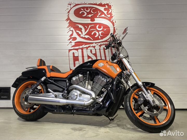 Harley Davidson V-Rod Muscle, 55000 км, 2011