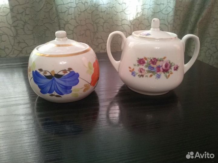 Сахарницы. чайники. масленка. СССР