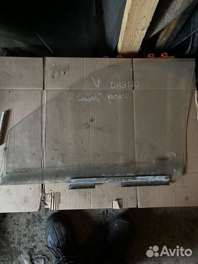 Стекло переднее правое Ford Sierra