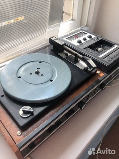 Проигрыватель СССР