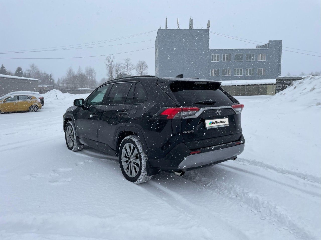 Toyota RAV4: фото владельца