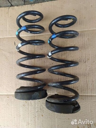 Пружина подвески задняя Hyundai Santa Fe TM G4KM