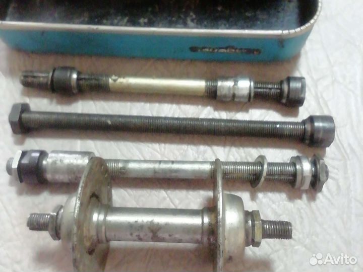 Ось для велосипеда СССР. 4шт. в наличие