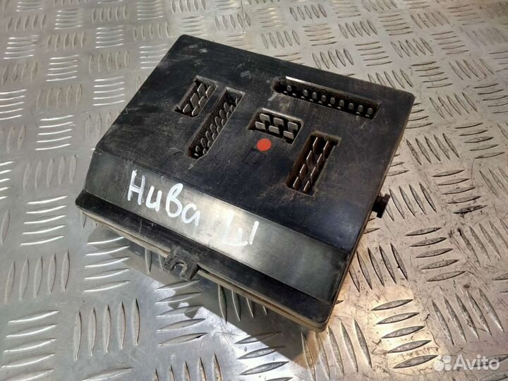 Блок предохранителей Нива Шевроле