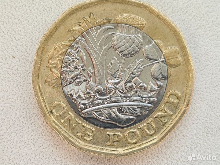 Монета. Великобритания. 1 фунт 2016 год