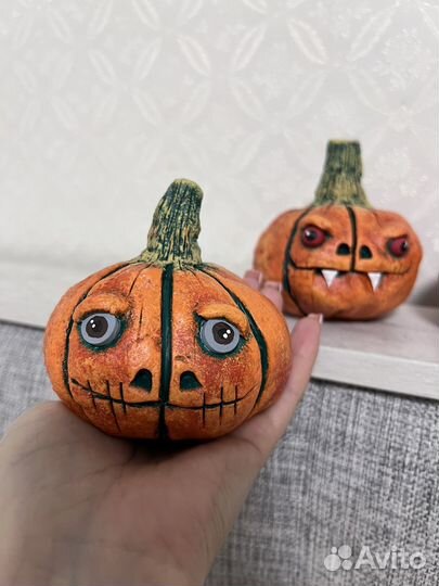 Декоративная статуэтка 