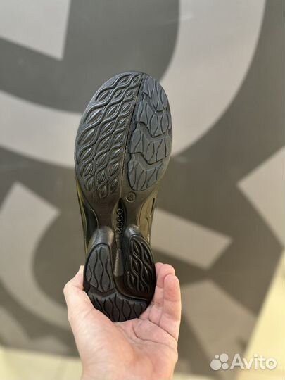 Мужские кожаные кроссовки