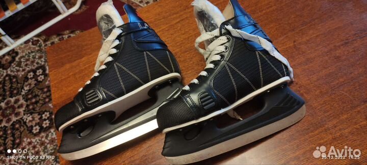 Коньки хоккейные larsen