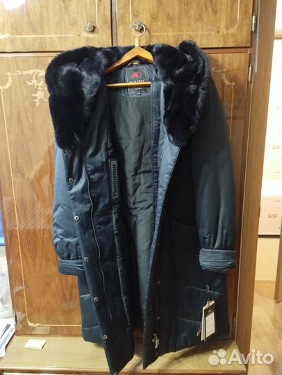 Продам зимнее пальто. Новое