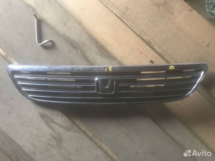 Решетка радиатора Honda Odyssey RA1/2/3/4