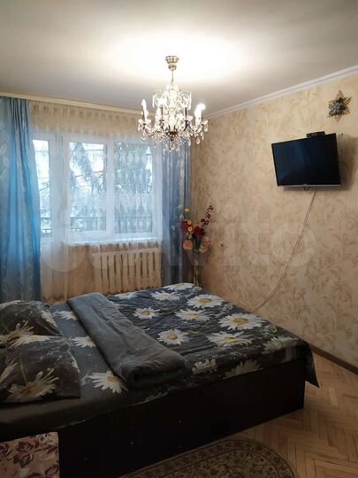 2-к. квартира, 56 м², 2/5 эт.