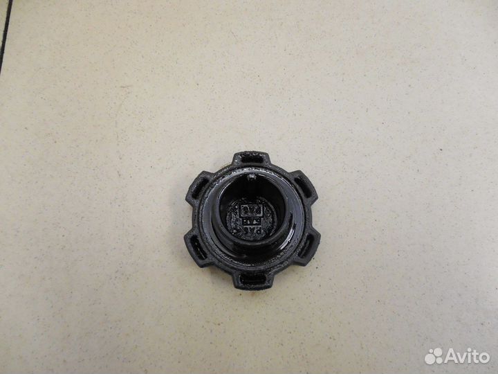 Крышка маслозаливной горловины Carina E 1992-1997