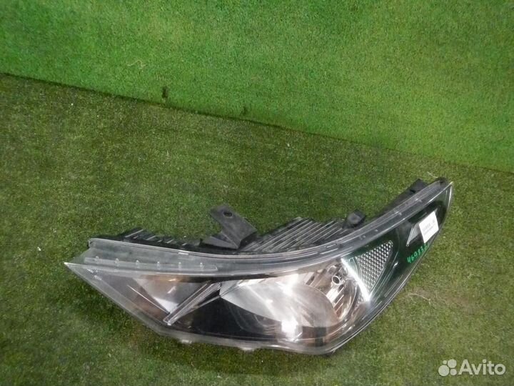Фара левая Hyundai Solaris
