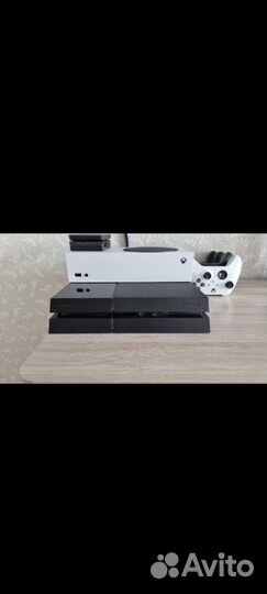 Игровая приставка ps4