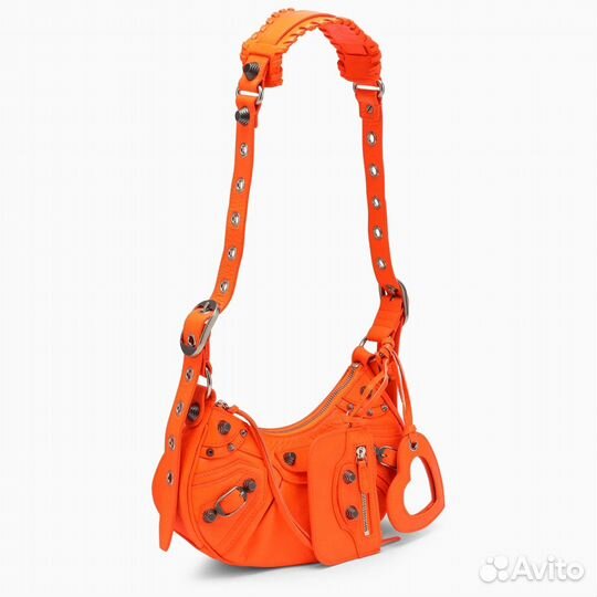 До 17 июля Balenciaga Le Cagole xs