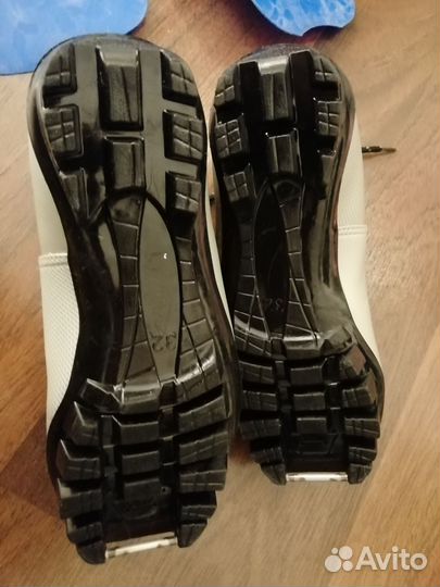 Лыжные ботинки