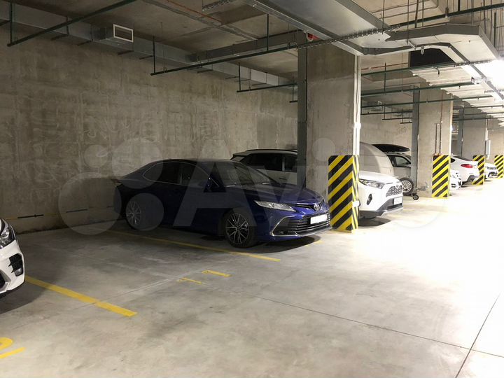 Машиноместо, 14 м²