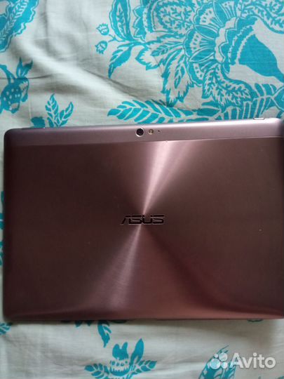 Планшет Asus TF700T
