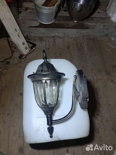 Светильник-фонарь настенный