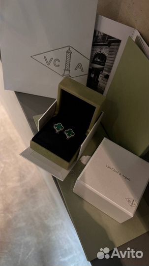 Серьги золотые Van Cleef