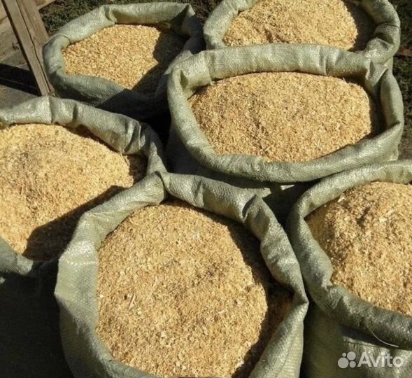 Опилки в мешках