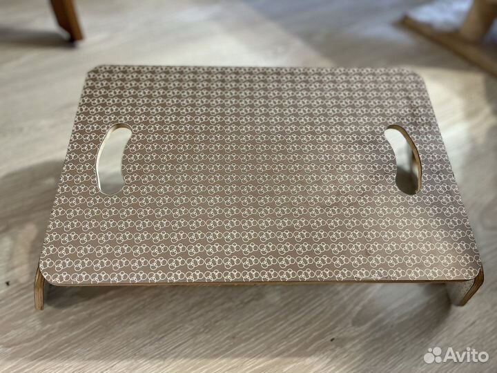 Столик под ноутбук IKEA