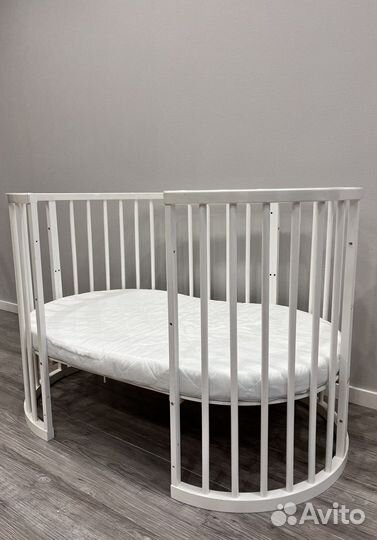 Продаю детскую кроватку от 0 до 3 лет