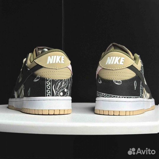 Кроссовки Travis Scott x Nike Dunk SB Low Cactus Jack