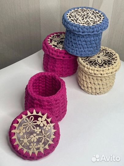 Салфетки для сервировки, корзинки, мочалки