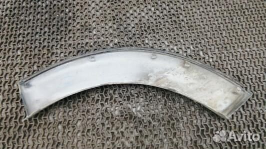 Молдинг крыла заднего правого mitsubishi pajero 4 (1DN13EK01)